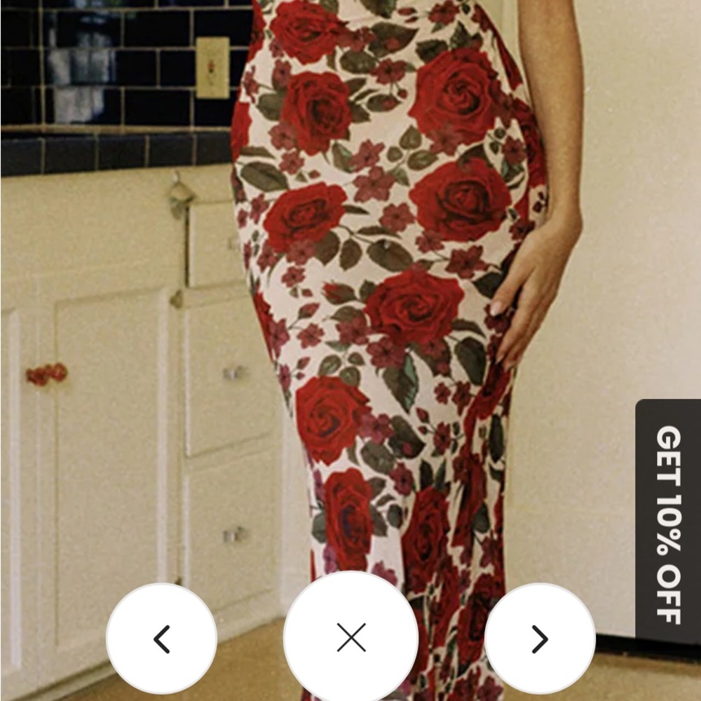 Commense Red and Green floral spaghetti Strapl Bodycon Dress - Picture 10 of 12